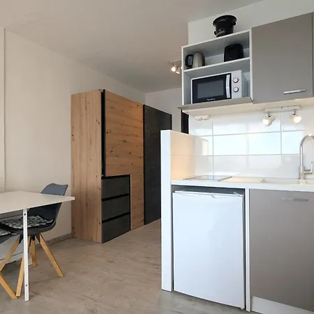 Bright With Pool And Sea View Appartement